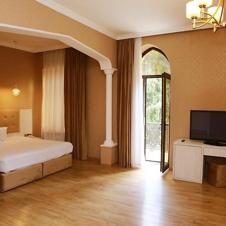 Deluxe Hotel Ganja Ngoại thất bức ảnh