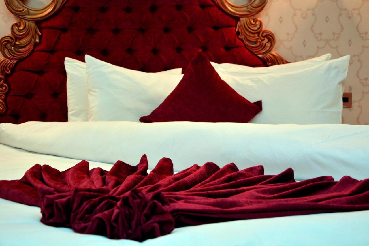 Deluxe Hotel Ganja Ngoại thất bức ảnh