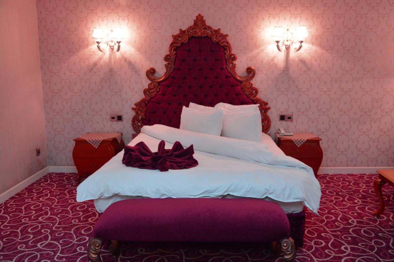 Deluxe Hotel Ganja Ngoại thất bức ảnh