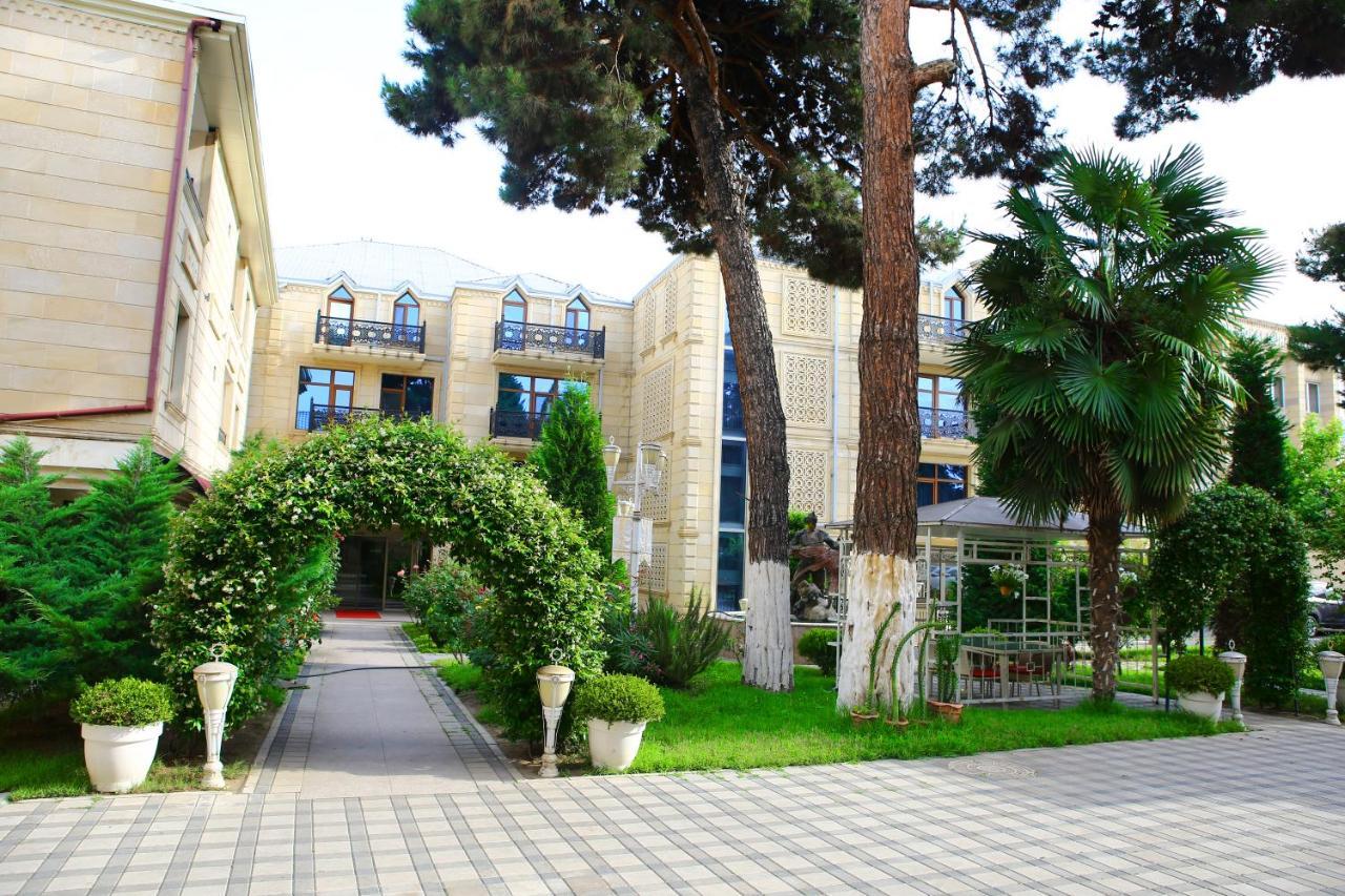 Deluxe Hotel Ganja Ngoại thất bức ảnh