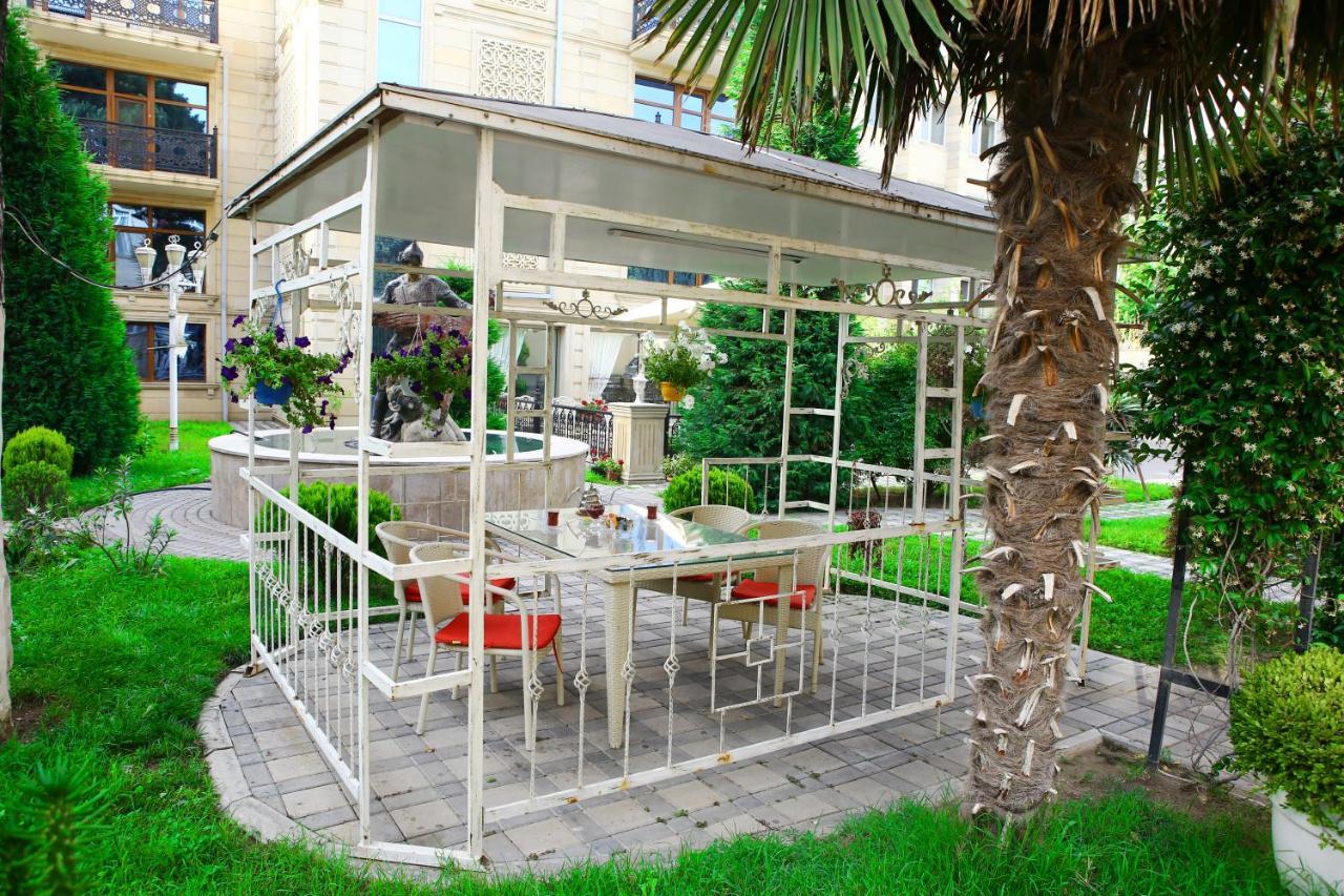 Deluxe Hotel Ganja Ngoại thất bức ảnh