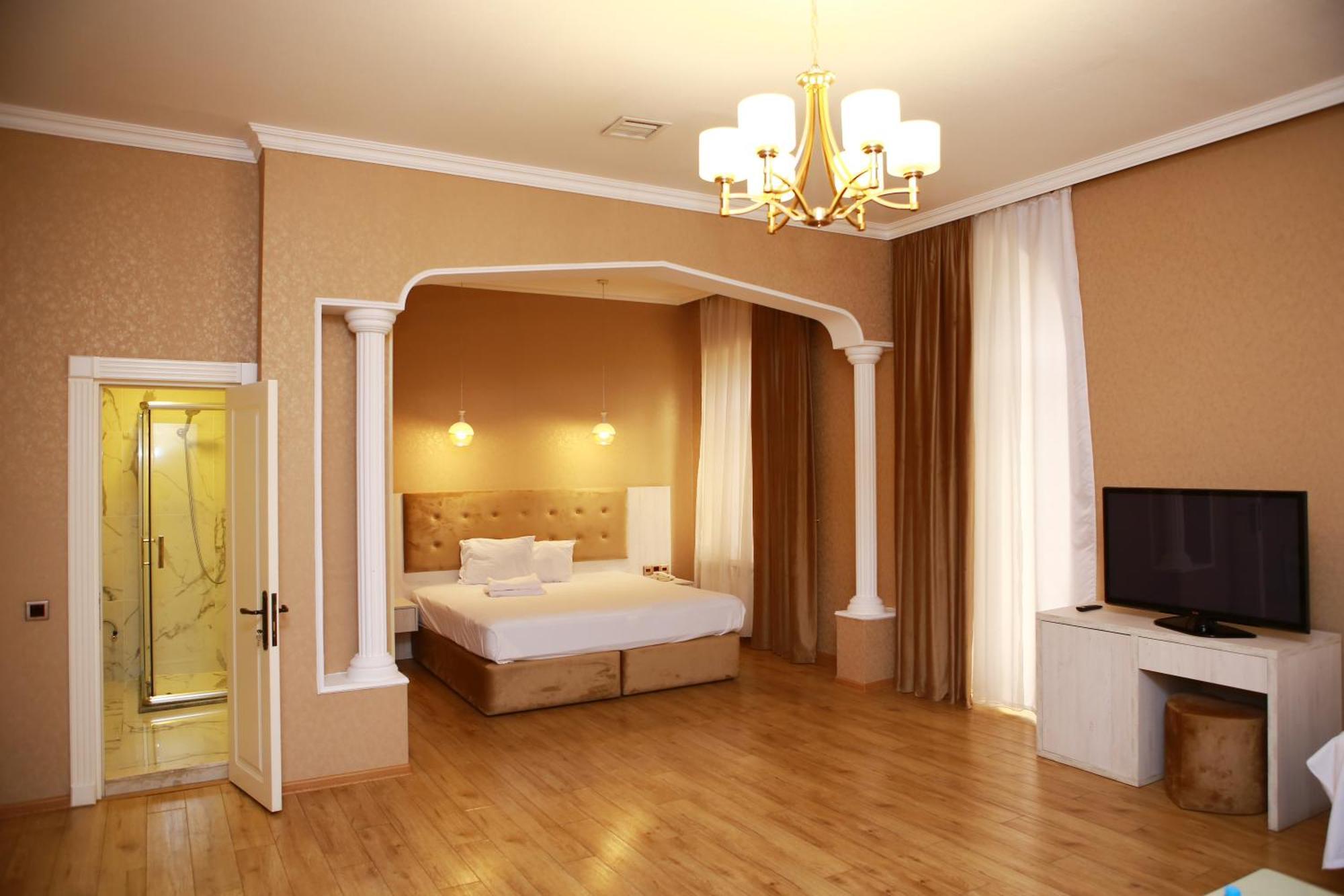 Deluxe Hotel Ganja Ngoại thất bức ảnh
