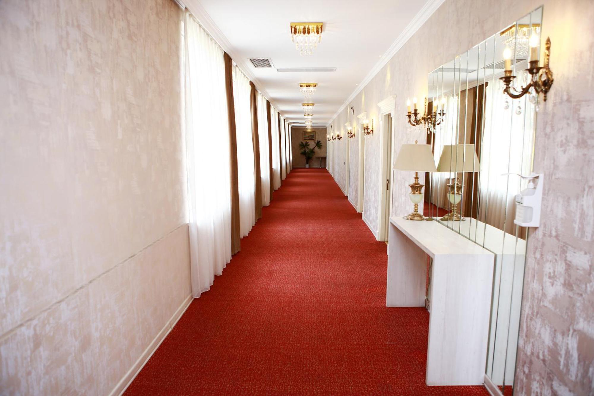 Deluxe Hotel Ganja Ngoại thất bức ảnh