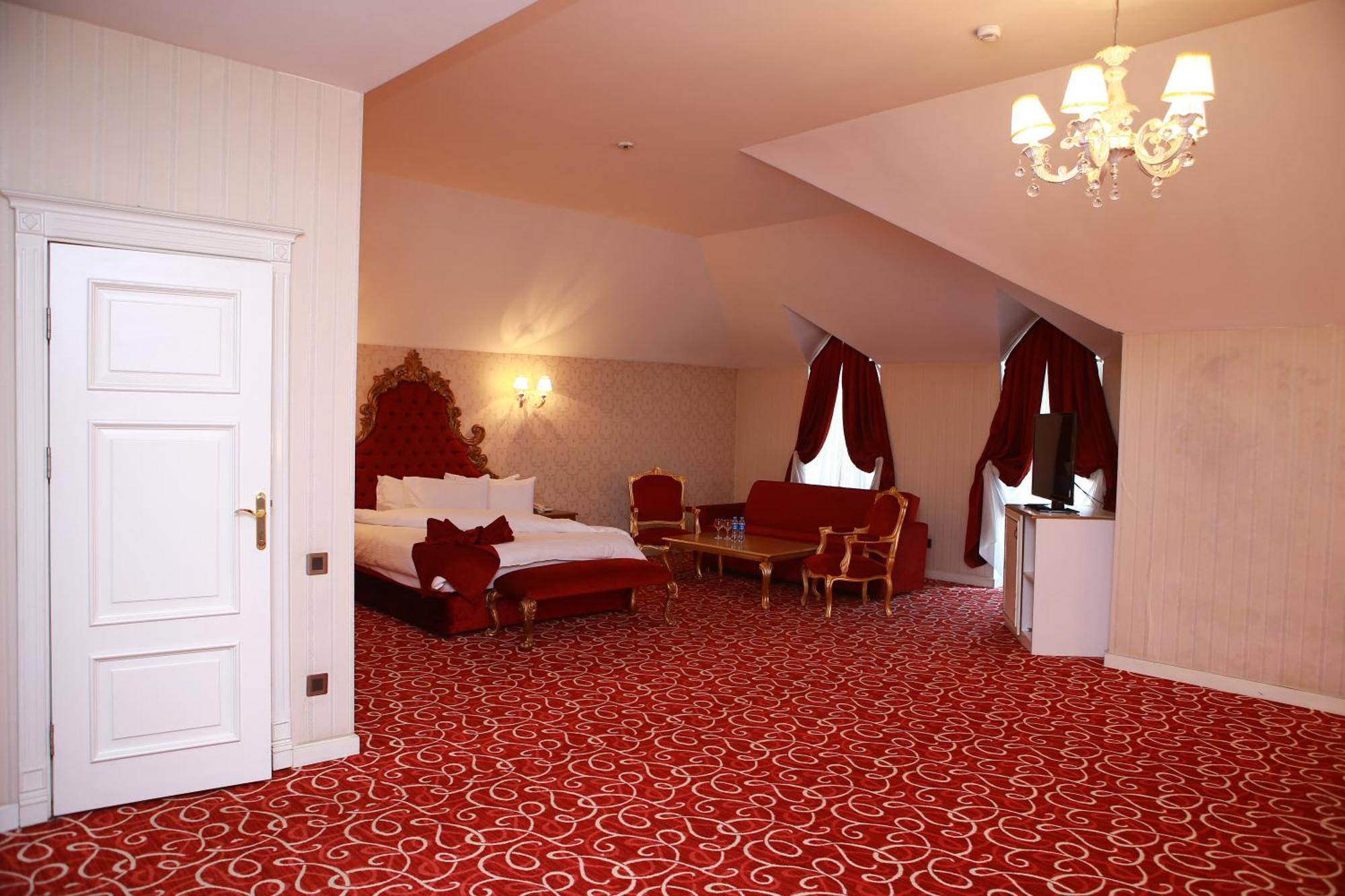Deluxe Hotel Ganja Ngoại thất bức ảnh